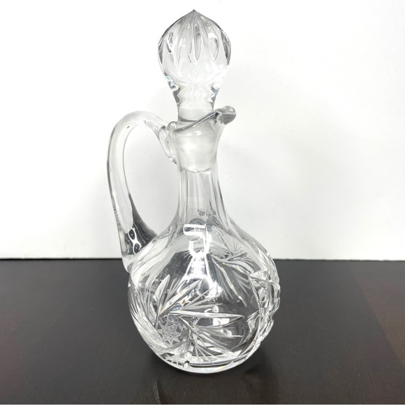 Vintage Small Decanter with Stopper Pinwheel Pattern - Picture 4 of 8